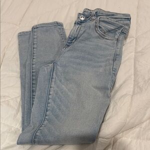 American Eagle Outfitters Light Wash Skinny Jeans